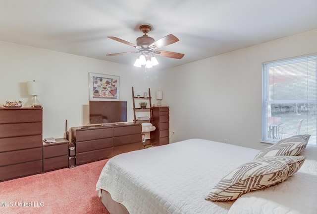 bedroom featuring carpet and a ceiling fan