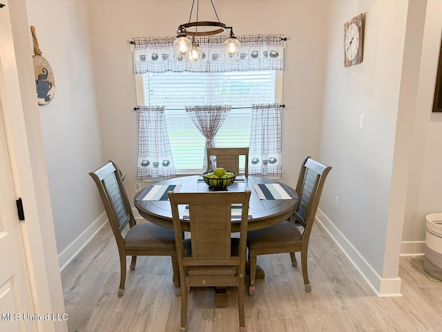 2290 Loisy Blvd, Hernando, MS 38632 - dining area featuring light wood-style floors and baseboards