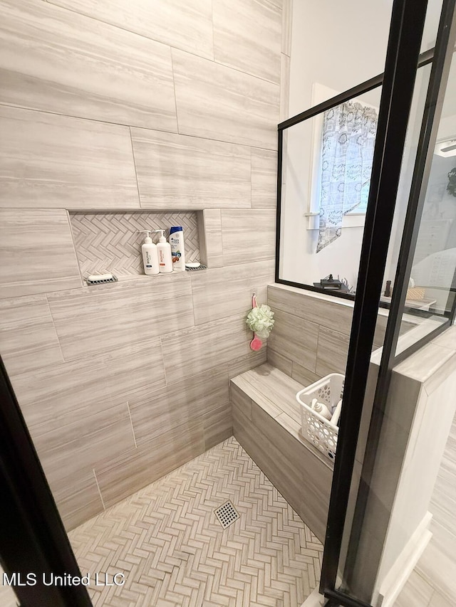 2290 Loisy Blvd, Hernando, MS 38632 - bathroom with tiled shower and a sauna / steam room