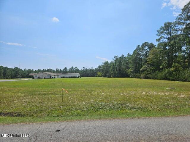 12161 Dedeaux Rd, Gulfport, MS 39503