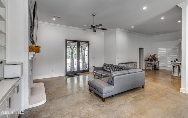 625 Wild Horse Ln, Brandon, MS 39042 - living room with finished concrete floors, ceiling fan, crown molding, and recessed lighting