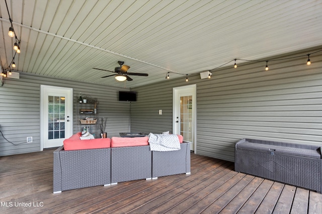 7300 W Shahkoka Dr, Olive Branch, MS 38654 - wooden deck featuring a ceiling fan