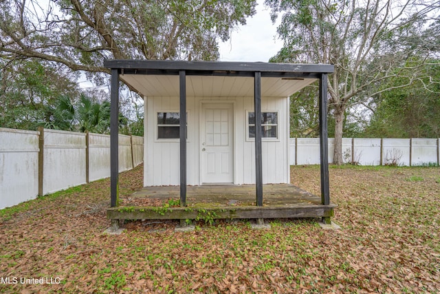 view of outdoor structure