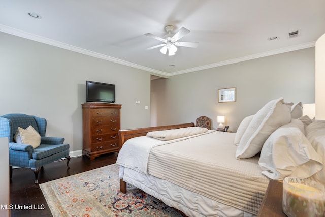 bedroom with dark wood-style flooring, ornamental molding, a ceiling fan, baseboards, and recessed lighting