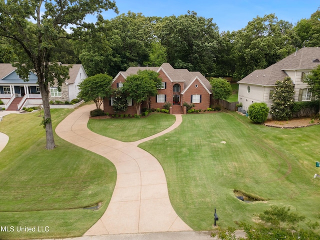 2038 Nottaway Dr, Southaven, MS 38672 - view of home's community featuring a lawn