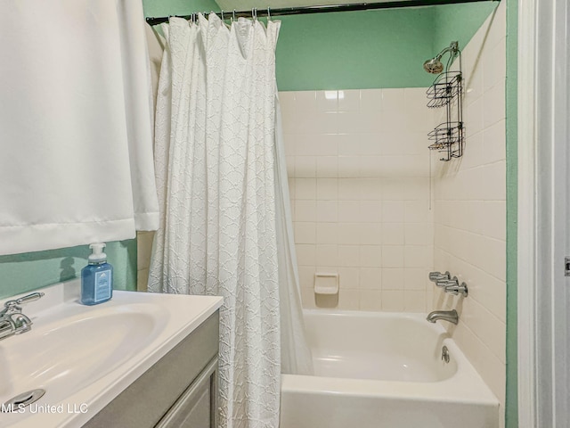 bathroom with vanity and shower / bath combo