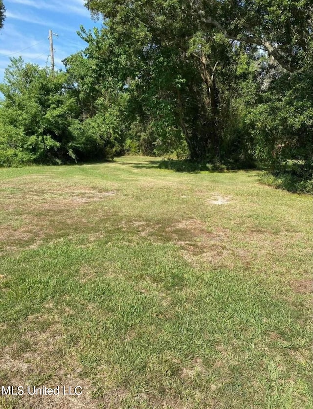 Listing photo 3 for 10163 Sadler Ln, Diberville MS 39540