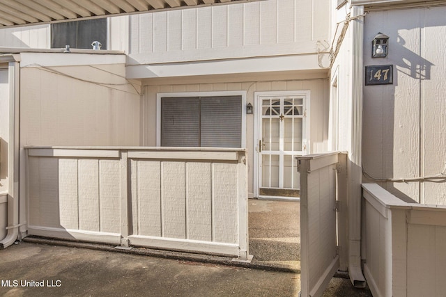 view of exterior entry