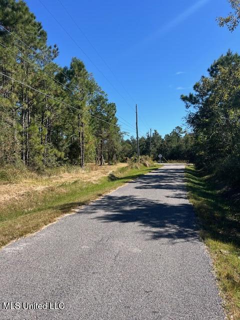 Listing photo 3 for Cain Rd, Bay Saint Louis MS 39520