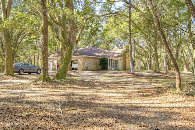 view of front of property