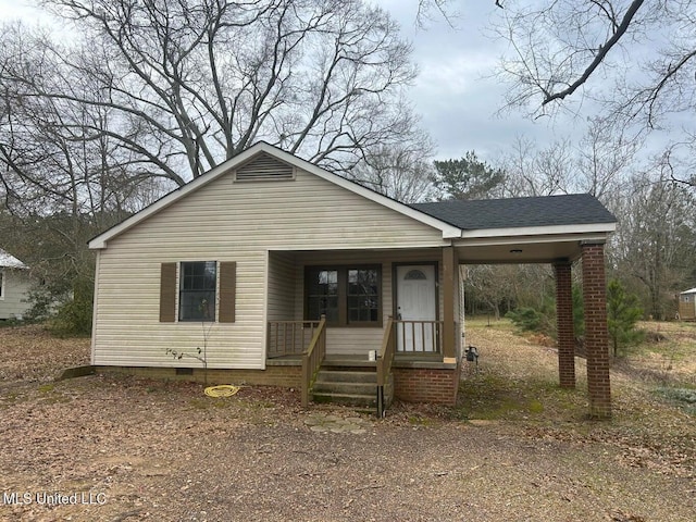 view of front of home featuring a porch