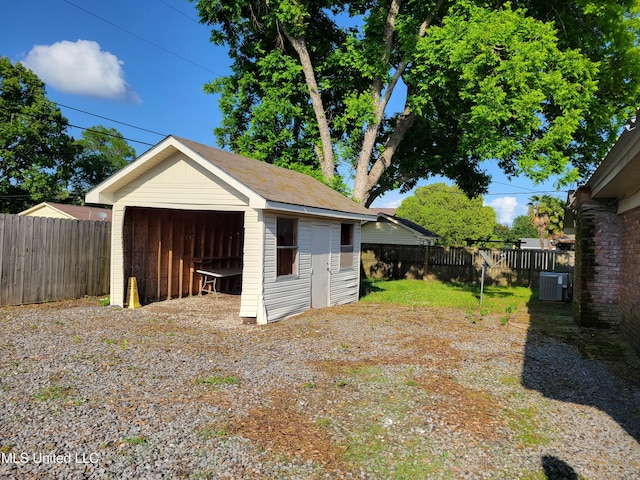 166 Lee Ave, Vidalia, LA 71373 - detached garage with central AC and fence