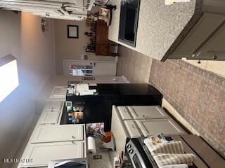 41 Cross Creek Dr, Hernando, MS 38632 - view of kitchen