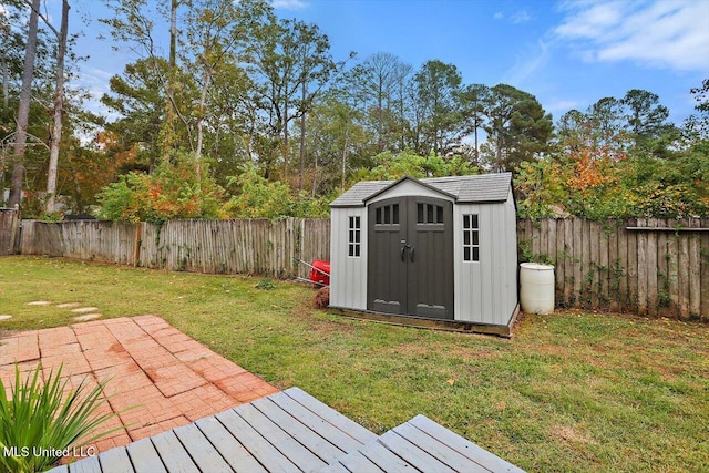 exterior space with a lawn