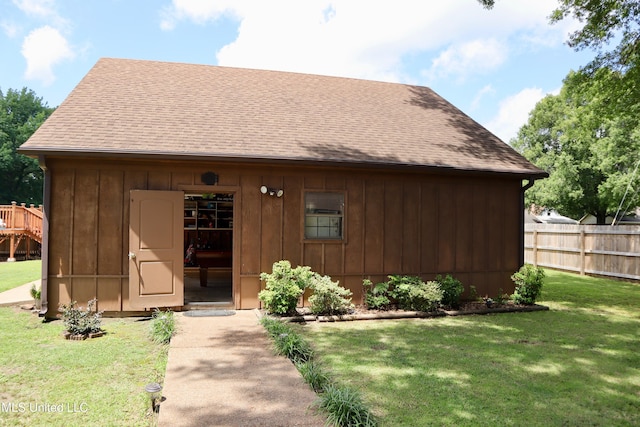 2440 E Church Rd, Southaven, MS 38671 - view of front of property with board and batten siding