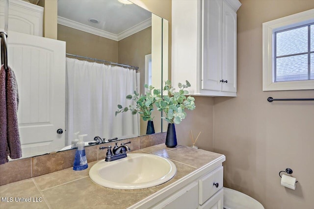 131 Stillhouse Creek Dr, Madison, MS 39110 - full bath with vanity, crown molding, toilet, and a shower with curtain