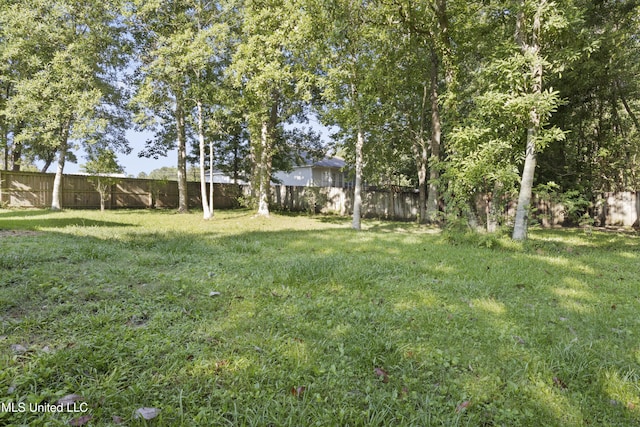 6507 Shoshonee Dr, Ocean Springs, MS 39564 - view of yard