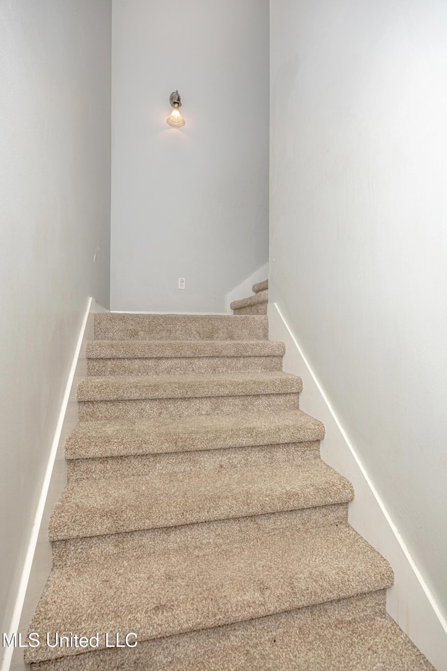 13109 Little Bluff Dr, Vancleave, MS 39565 - view of stairs