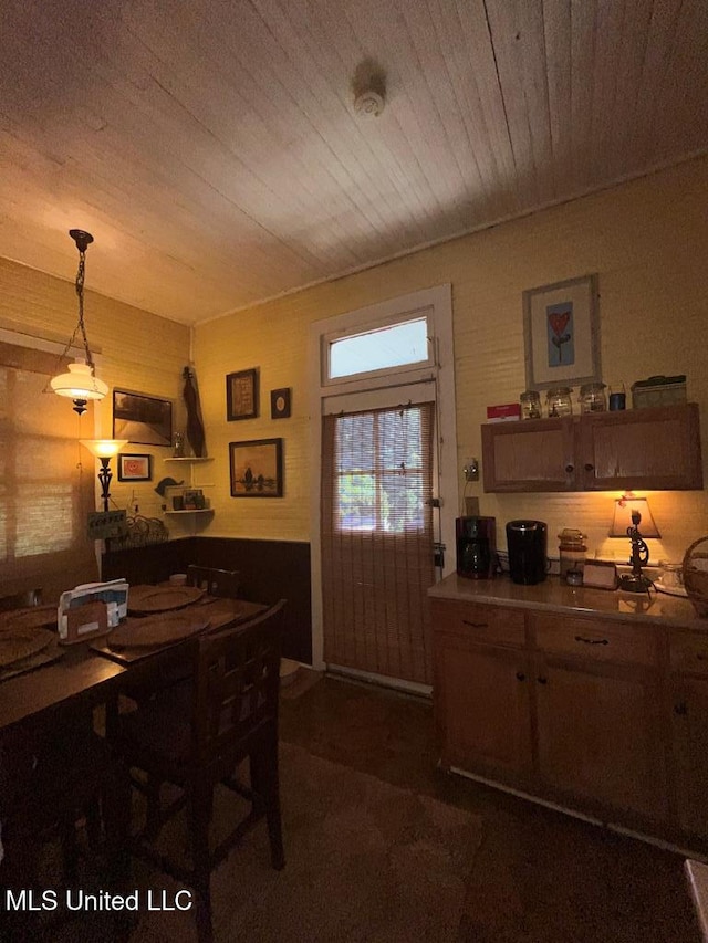 2413 Cherry St, Vicksburg, MS 39180 - dining space featuring wooden ceiling