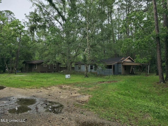 Listing photo 3 for 2220 Falcon Rd, Gautier MS 39553