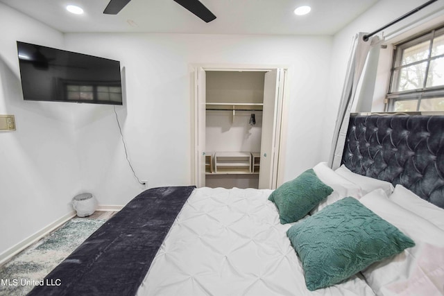 bedroom featuring a closet and ceiling fan