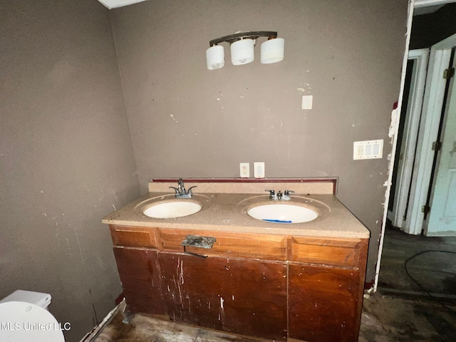 4515 25th St, Meridian, MS 39307 - bathroom with double vanity and toilet