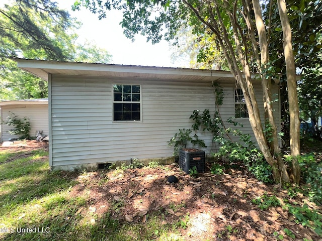 4515 25th St, Meridian, MS 39307 - view of home's exterior with central AC