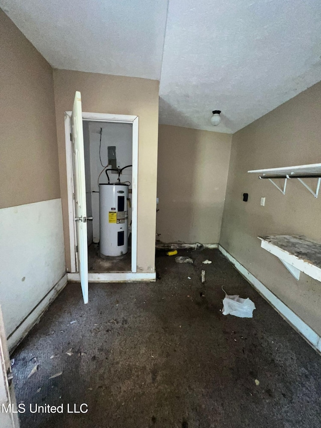 4515 25th St, Meridian, MS 39307 - utility room with electric water heater