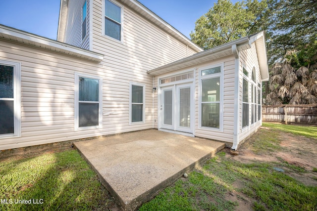 2204 Rue Beaux Chenes, Ocean Springs, MS 39564 - rear view of house featuring a patio