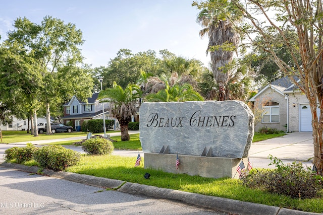 2204 Rue Beaux Chenes, Ocean Springs, MS 39564 - community sign featuring concrete driveway