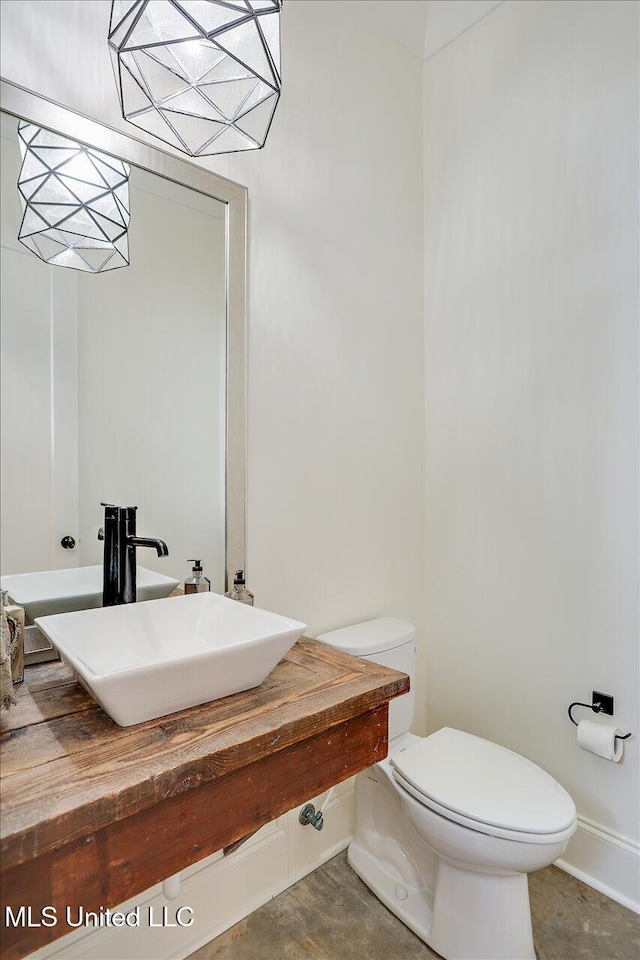 110 Crossview Pl, Brandon, MS 39047 - half bathroom featuring toilet and vanity