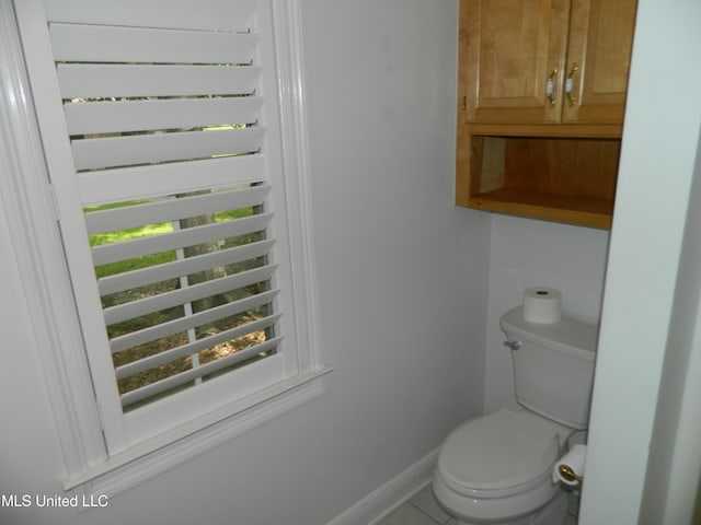 7890 Hilo Way, Diamondhead, MS 39525 - bathroom featuring toilet and baseboards