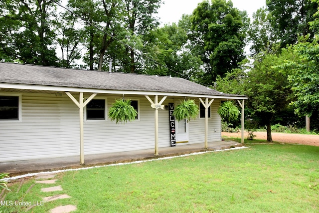 10991 High Rd, Hernando, MS 38632 - ranch-style home with a front lawn and a shingled roof