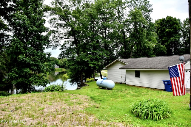 10991 High Rd, Hernando, MS 38632 - view of grassy yard with a water view