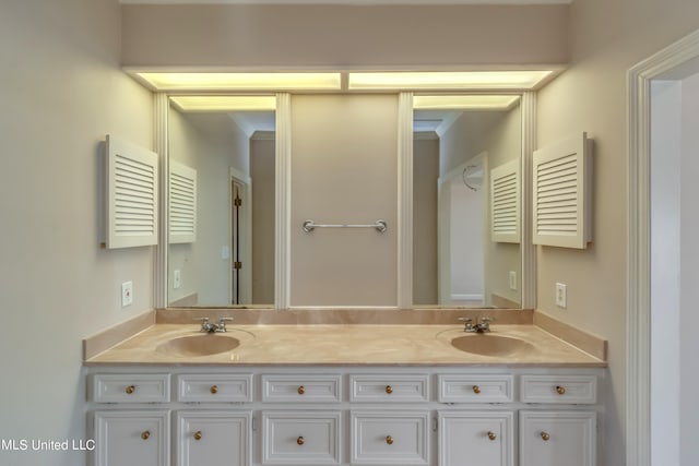 bathroom with vanity