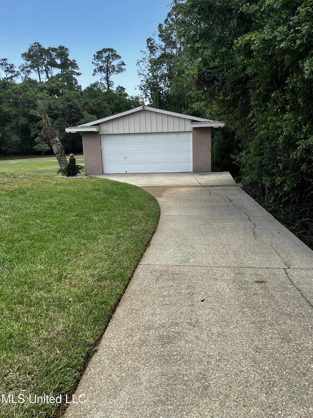 12 Bayou View Dr, Gulfport, MS 39507 - view of detached garage