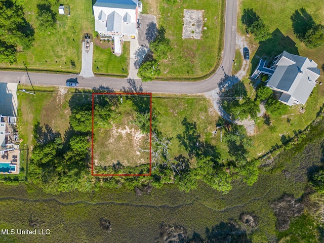 111 Pine Tree St, Bay Saint Louis, MS 39520