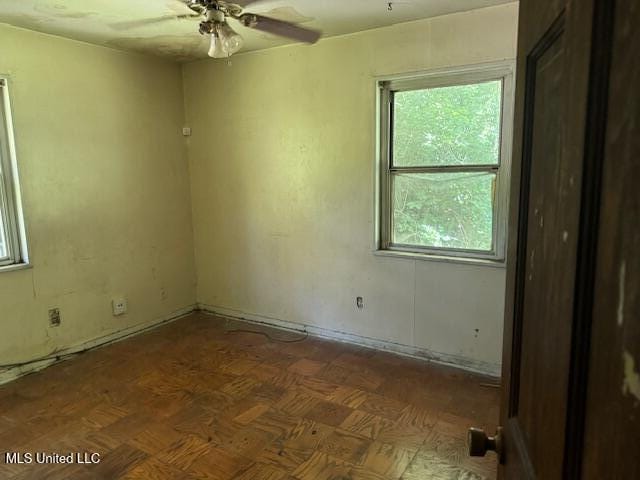 205 Hillside Dr, Vicksburg, MS 39180 - spare room with ceiling fan
