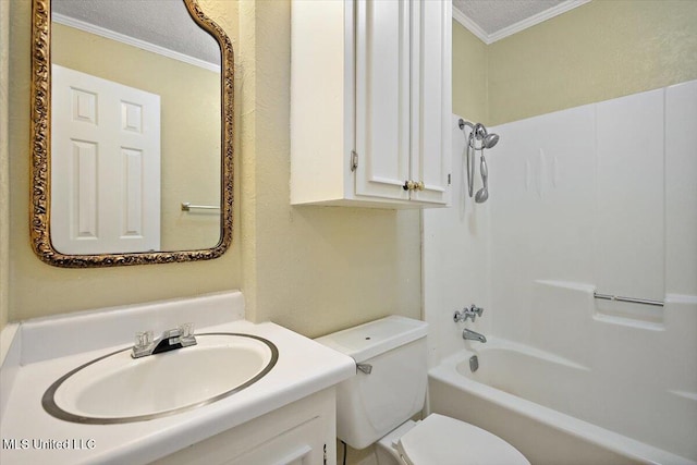 244 Massey Cir, Carthage, MS 39051 - bathroom featuring crown molding, vanity, toilet, and shower / bathtub combination