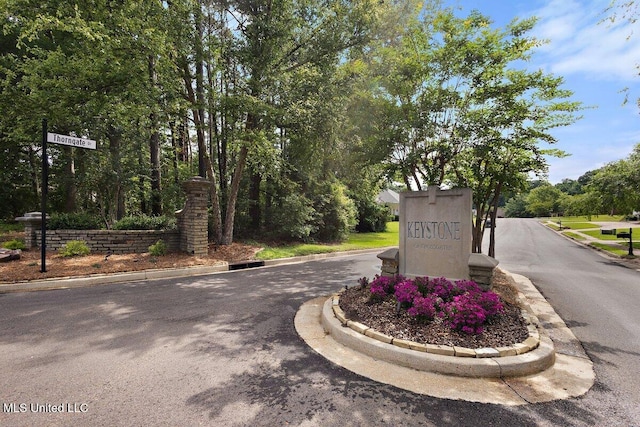 Thorngate Dr, Brandon, MS 39042