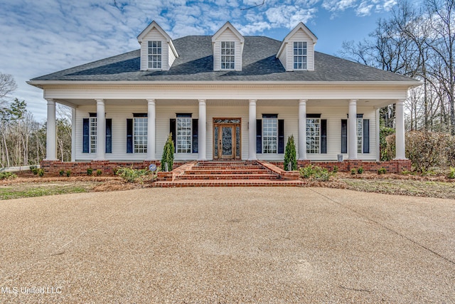 view of front facade featuring a porch