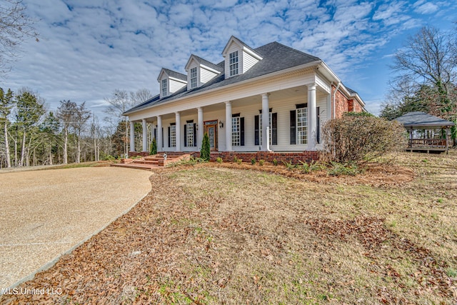 view of front of home featuring a porch