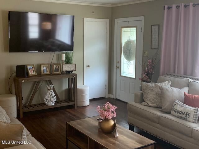 2145 Second St, Natchez, MS 39120 - living room with crown molding and wood finished floors