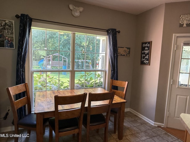 25 Dry Field Rd, Byhalia, MS 38611 - dining room with healthy amount of natural light