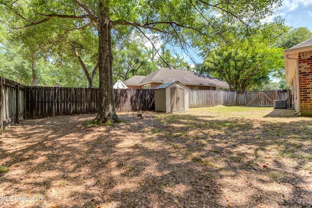 7505 Martin Ct, Ocean Springs, MS 39564 - fenced backyard with central air condition unit
