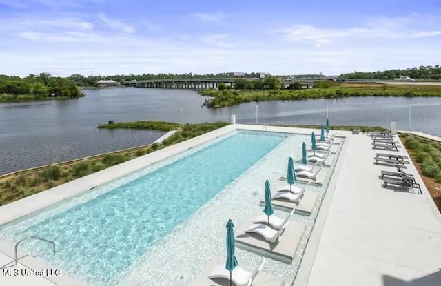 1302 Magnolia St Unit 202, Gulfport, MS 39507 - community pool featuring a water view