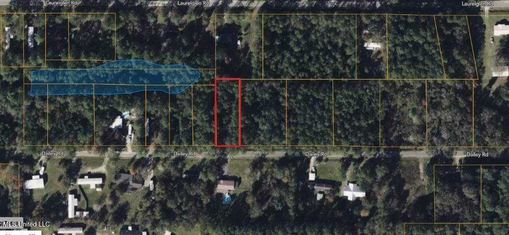 2112 Dailey Rd, Gautier, MS 39553