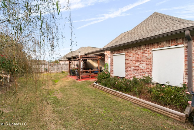 view of yard with a patio