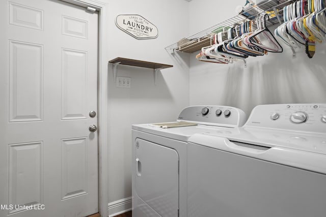13703 Windwood Dr, Gulfport, MS 39503 - laundry room with washing machine and clothes dryer