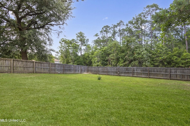 13703 Windwood Dr, Gulfport, MS 39503 - view of yard